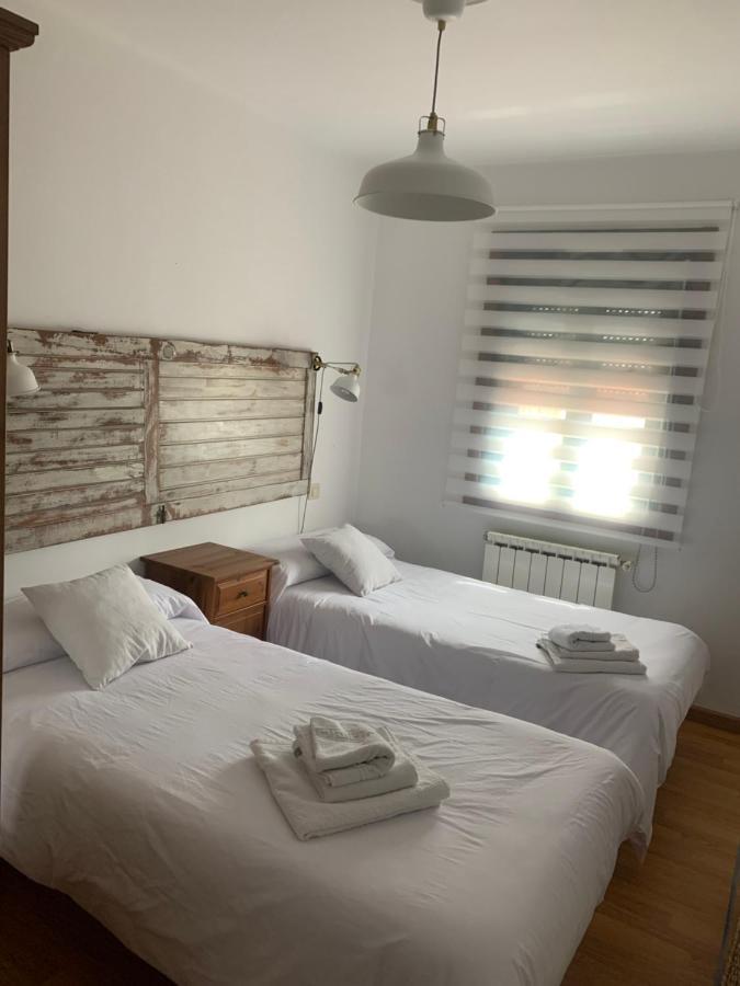 A Cochera Hostel Ferrol Ngoại thất bức ảnh