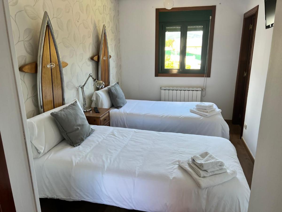 A Cochera Hostel Ferrol Ngoại thất bức ảnh