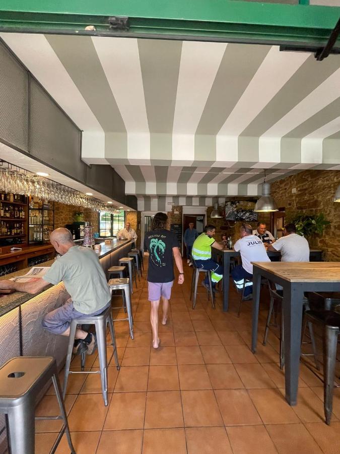 A Cochera Hostel Ferrol Ngoại thất bức ảnh