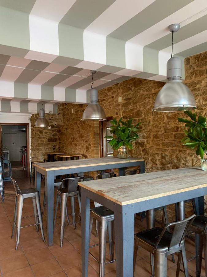 A Cochera Hostel Ferrol Ngoại thất bức ảnh